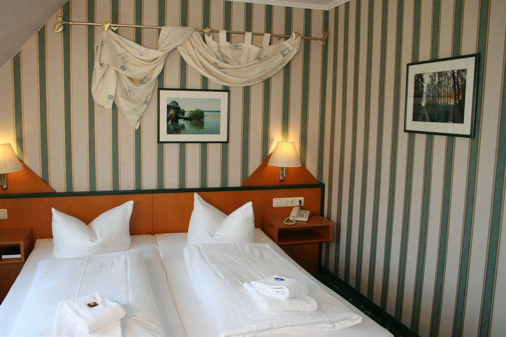 Hotel Seewisch Flessenow Bagian luar foto