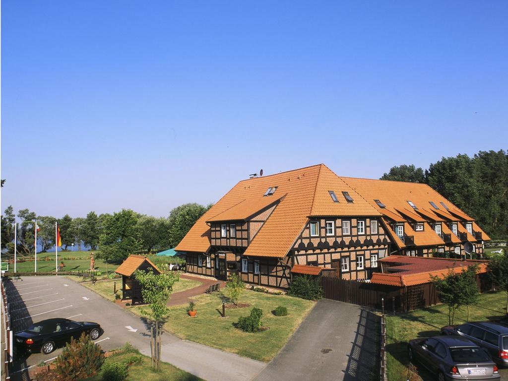 Hotel Seewisch Flessenow Bagian luar foto