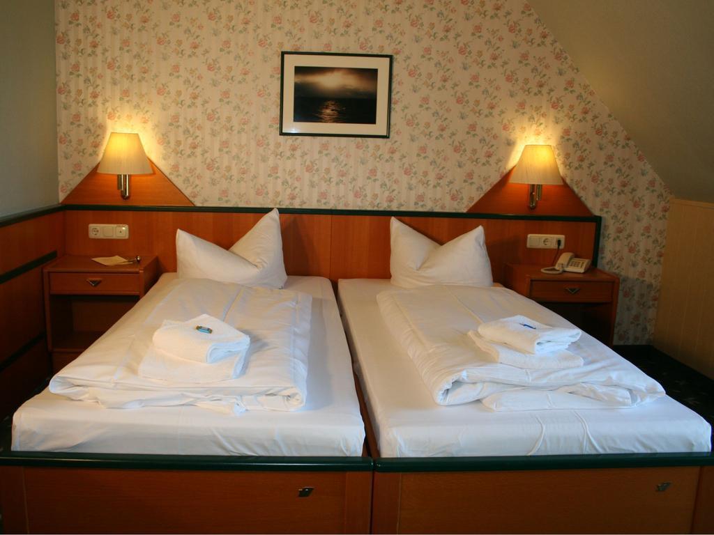 Hotel Seewisch Flessenow Bagian luar foto