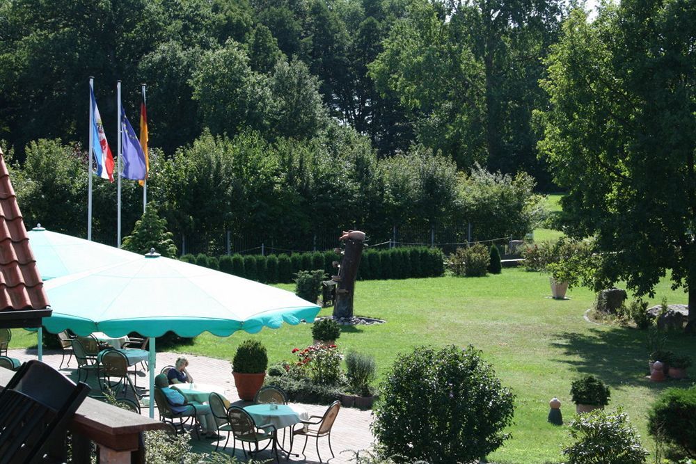 Hotel Seewisch Flessenow Bagian luar foto